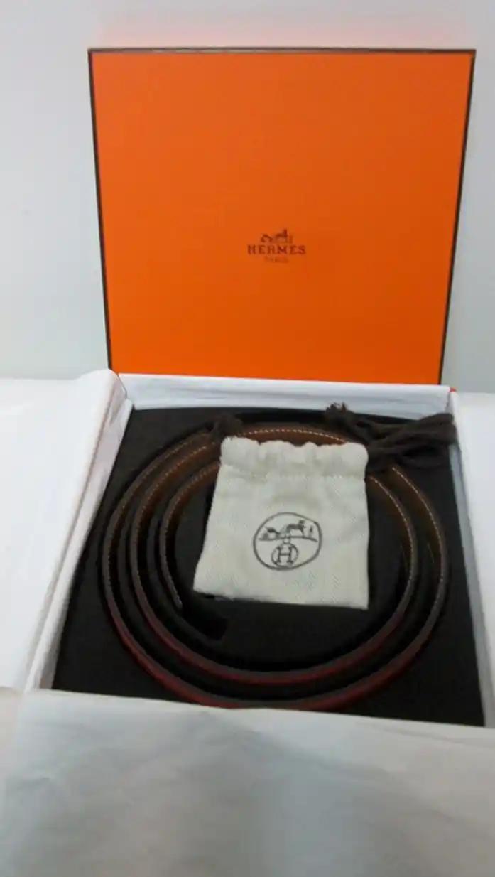 Hermes H Guillochee belt buckle & Reversible leather strap 32 mm